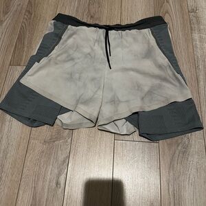 Nike Run Division hybrid race shorts
